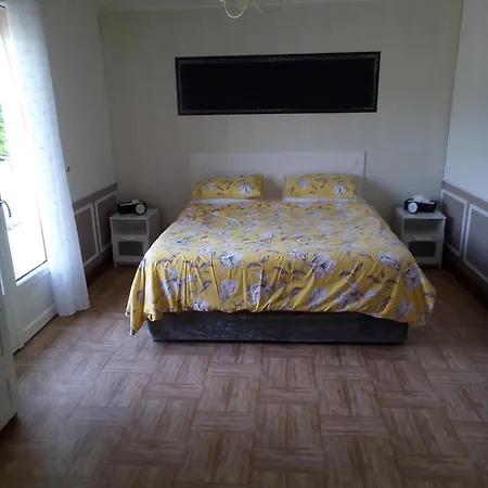 La Reposee Apartment Larchamp